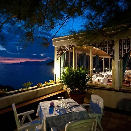 Gabbiano Hotel 3*